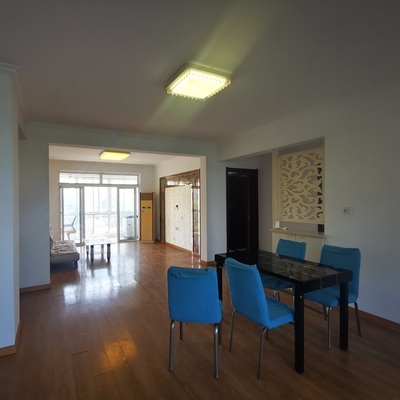 大丰东方汇贤居精装3室出租，飞机户型，带大晒台，1666/月