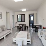 大丰荣润湖畔玲珑精装4房出售，135㎡，一口价105.8万