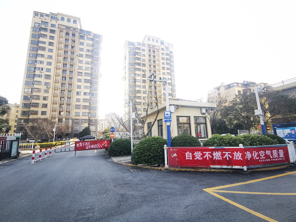 ABUIABACGAAgyc_oxgYowMmMtAUwgAg4gAY